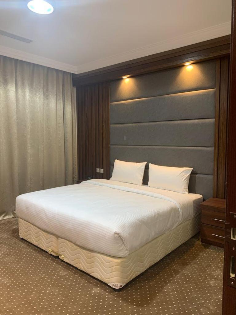 Itlalat Uhud Hotel Medina Exterior foto